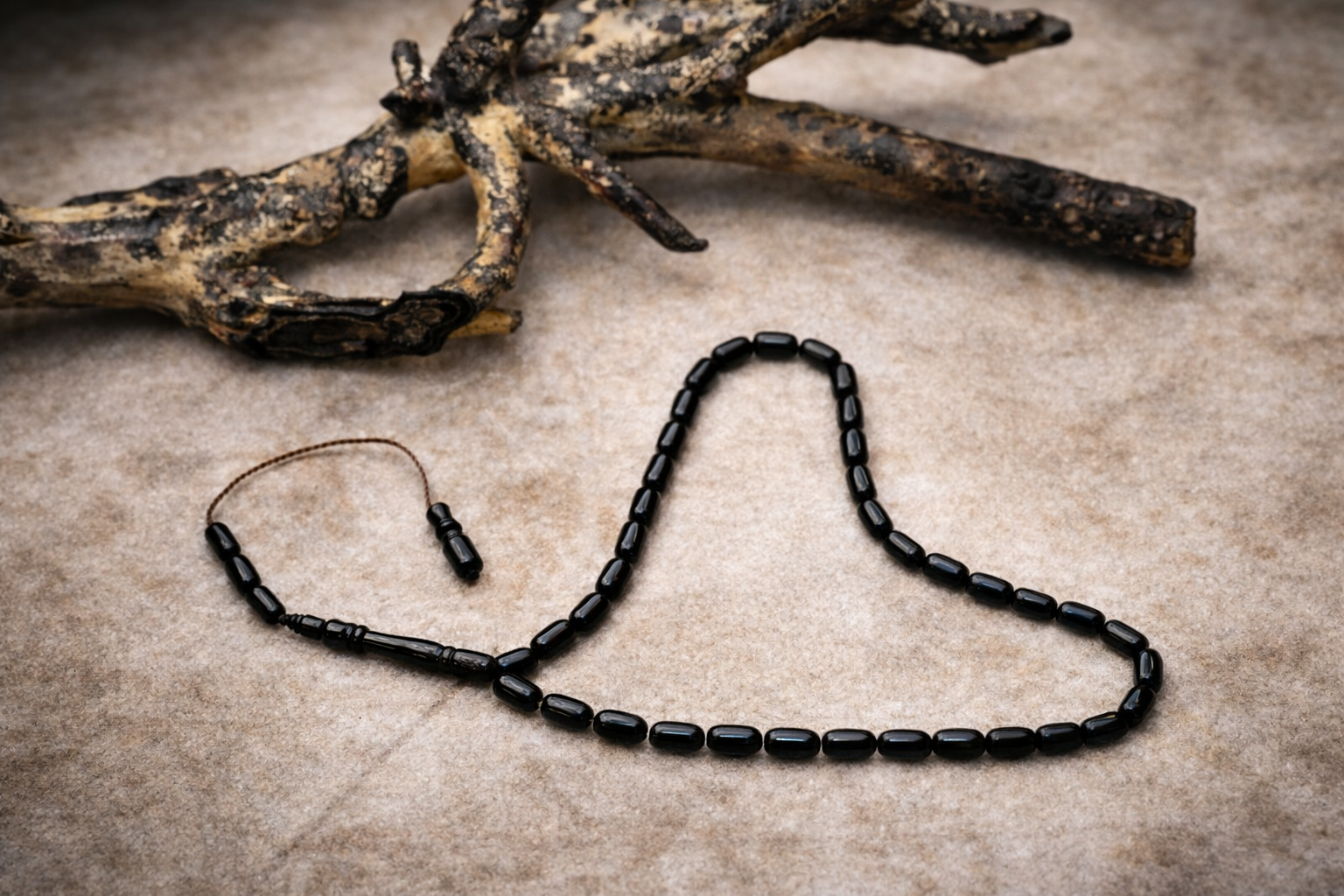 سبحة يسر حر براميلي 33 خرزة مقاس 8*12 مللي - الصورة 2