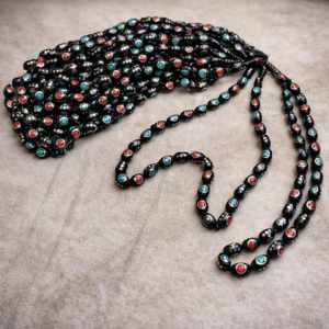 سبحة كوك بيضة حمام 33 خرزة مطعم معدن ابيض معالج ضد الصدأ و فيروز و مرجان  مقاس 12 مللي