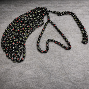 سبحة كوك بيضة حمام 33 خرزة مطعم معدن ابيض و مرجان و زمرد مقاس 14 مللي