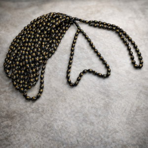 سبحة كوك بيضة حمام 33 خرزة مطعم نحاس و كهرمان و زمرد مقاس 12 مللي